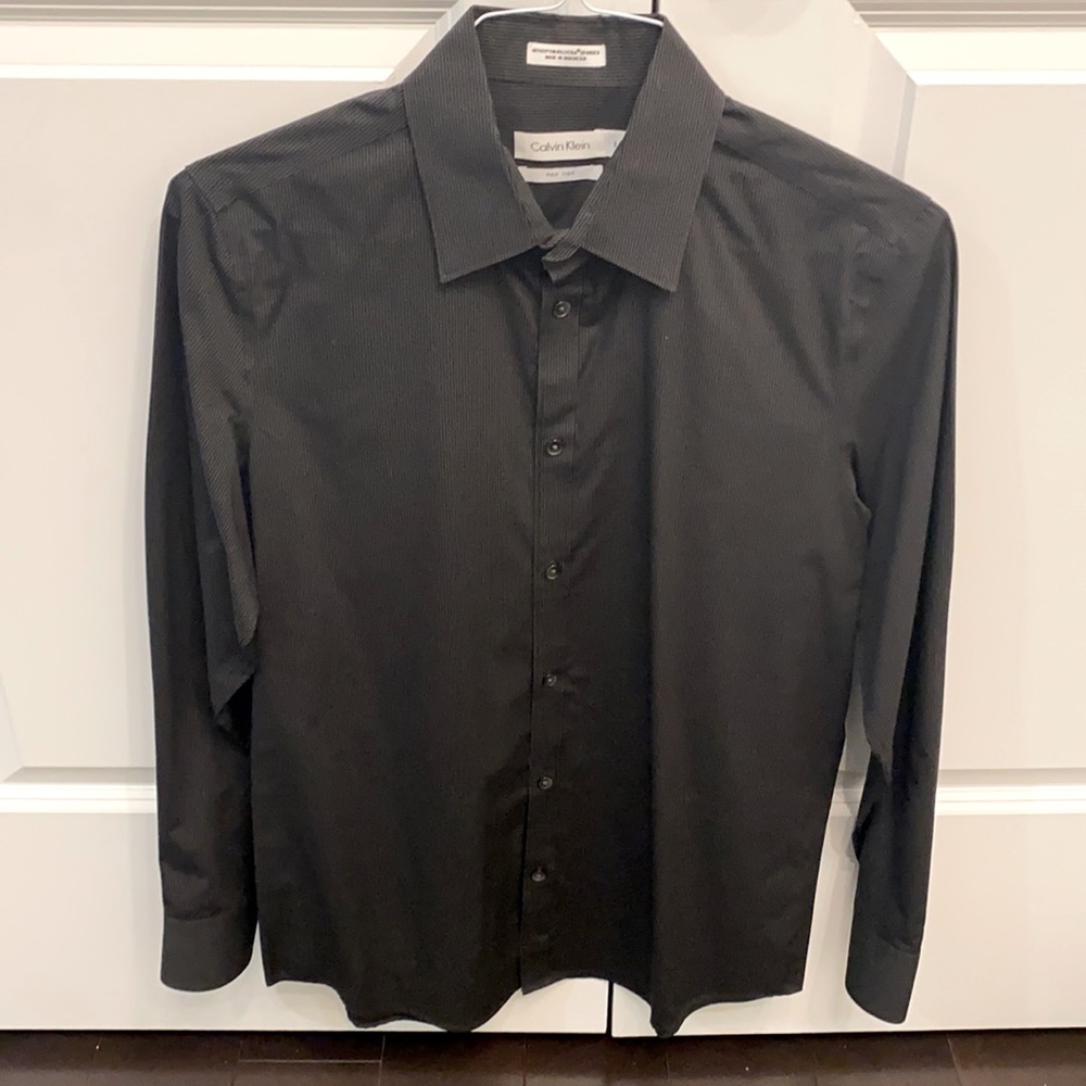 Calvin Klein Black Striped Button-down Size Small